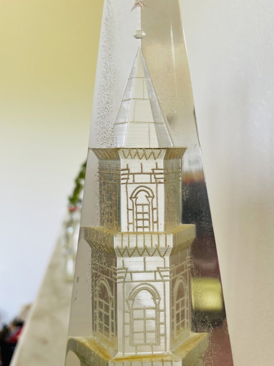 Image 1 of Luce notturna Krelmin, architettura futurista, dall'URSS