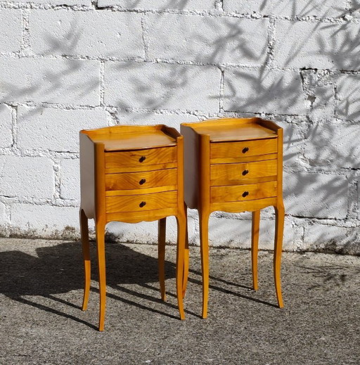 Vintage Franse houten nachtkastjes (paar) - 2 kersenhouten nachtkastjes - Louis XV-stijl - jaren 80 – Wood