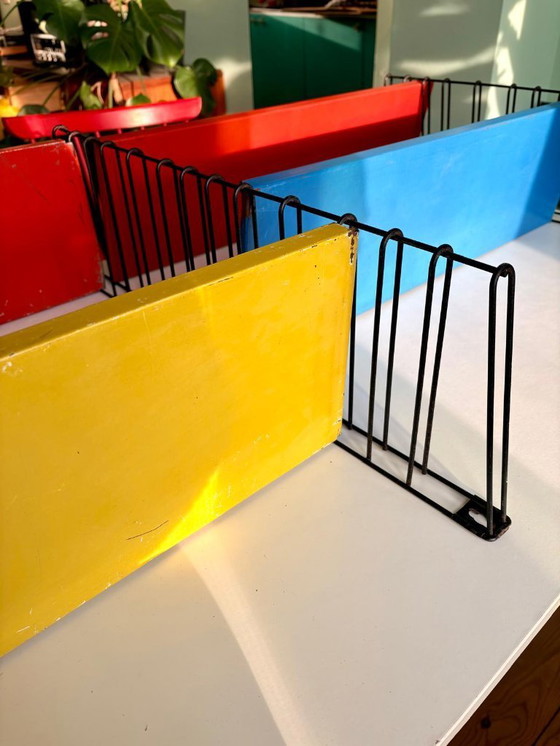 Image 1 of Mensole da parete vintage Tomado – metallo nero e mensole colorate