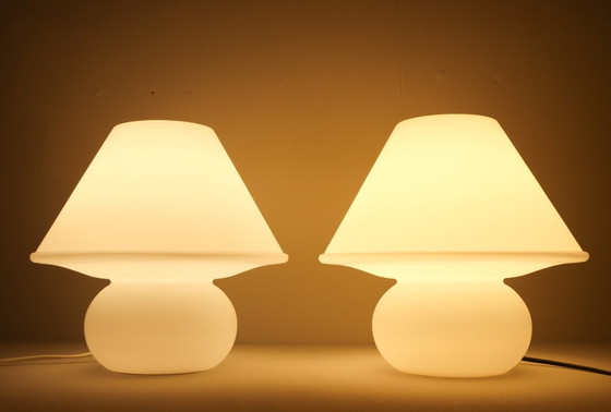 Image 1 of Juego de 2 lámparas seta, vidrio opalino, cristalería Limburg, Alemania, años 70