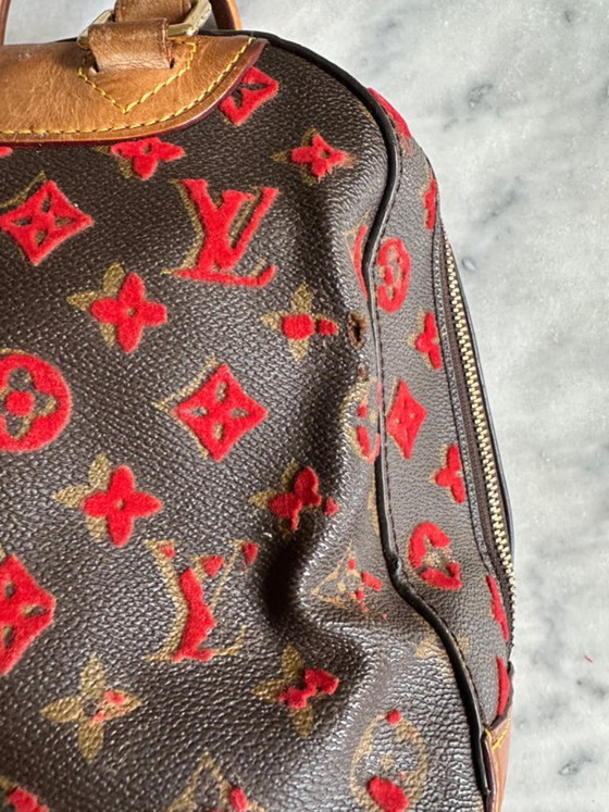 Image 1 of Borsa Louis Vuitton rouge monogramma Tuffage Deauville