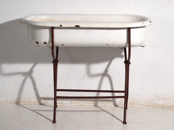 Antique bathtub in enamelled iron – Central Europe, circa 1950 #5 – Decorative Objects, Industrieel (photo 34 of 40)