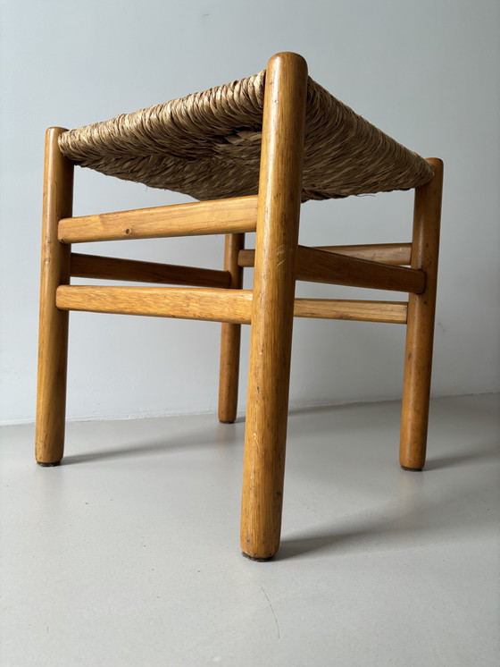 Image 1 of JUEGO DE 4 TABURETES BAJOS DE MADERA Y JUNCILLO DE JOHAN VAN HEUVEL PARA AD VORM, DÉCADA DE 1960