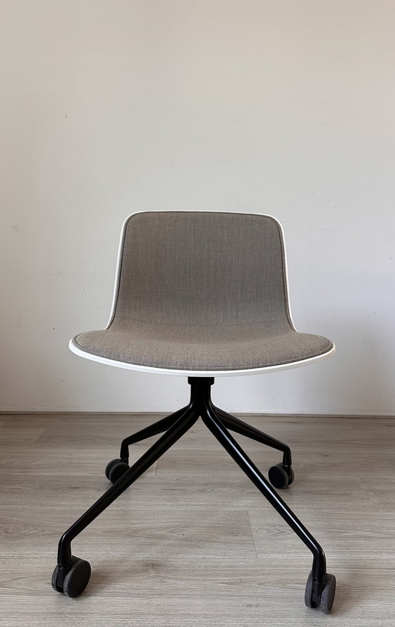 Image 1 of Sedia da ufficio design Hay AAC 14