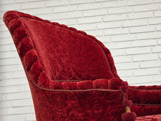 Image 1 of Fauteuil danois à haut dossier, années 1950, revêtement en velours, pieds en bois de hêtre.