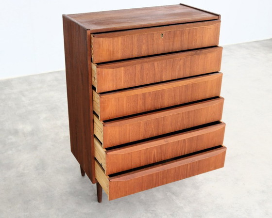 Image 1 of Cassettiera danese vintage in teak