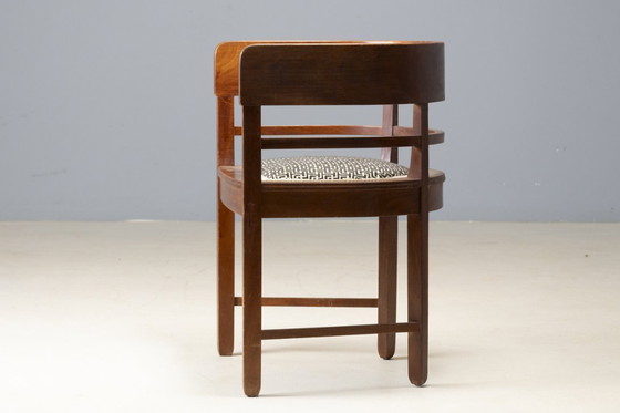 Image 1 of Fauteuil d'Europe centrale du début du XXe siècle avec dossier incrusté