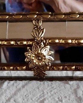Large Vintage Mantel Mirror | Classic Venetian Style | – Glass, Metal (photo 5 of 5)