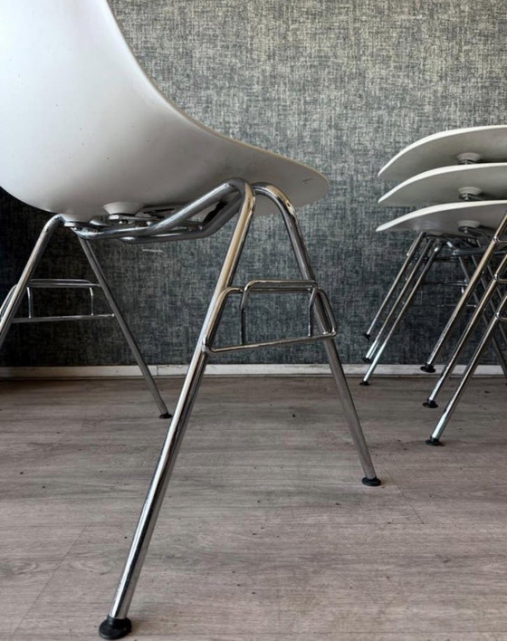 Image 1 of 6x Vitra Eames Plastic Side Chairs RE DSS, entworfen von Charles & Ray Eames für Vitra