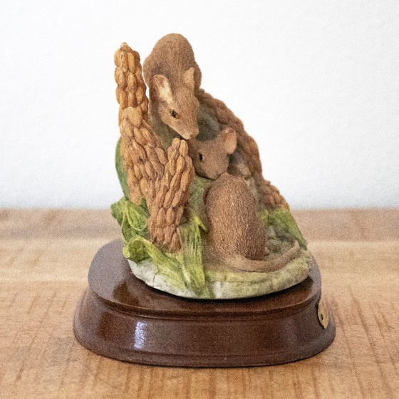 Image 1 of Vintage Leonardo Veldmuizen in Graan Beeldje, The Nature Studies Serie