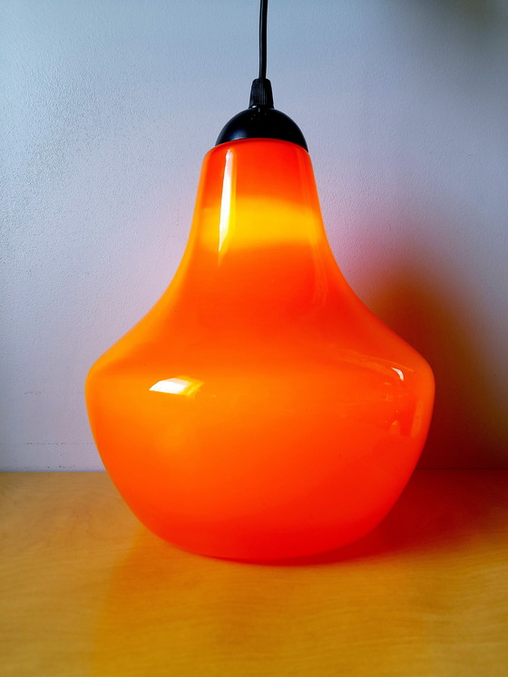 Image 1 of Lampada a sospensione in opalina arancione, Peill & Putzler anni '70