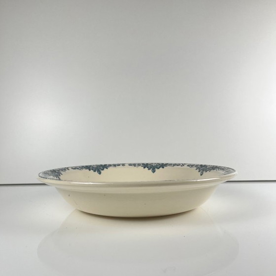 Image 1 of Ensaladera baja, modelo "Túnez", de Longwy, finales del siglo XIX.