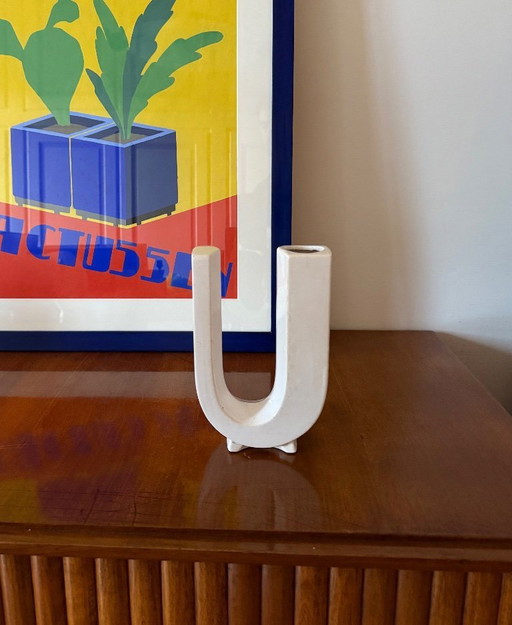 Space age witte U lettervormige keramische solifleur vaas, Marcel Radureau ca. 1970
