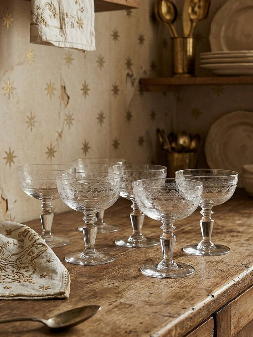 Set of 6 Antique Fine Crystal Champagne Glasses with Engraved Star Design, 19th-20th Century