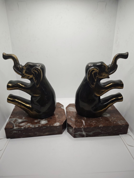 Pair of Art Deco Elephants – Sculpture, Marble, Metal (photo 4 of 15)