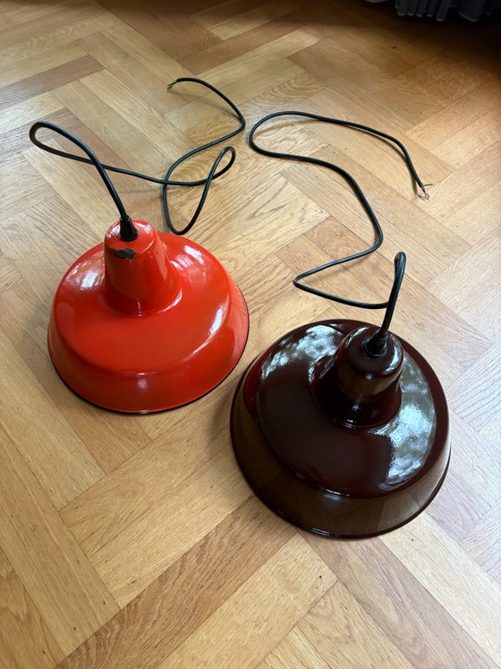 2x vintage enamel lamps orange/red & brown – Pendant lamps, Metal (photo 11 of 11)