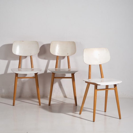 Vintage white chairs (c.1960). Set of three pieces #1 – Side chairs (photo 5 of 10)
