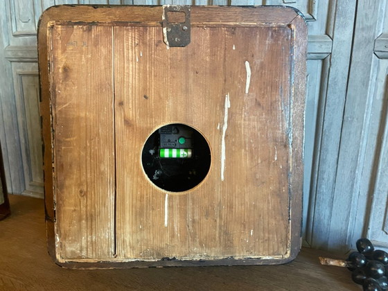 Image 1 of Fabriekesklok Klok Wandklok Vintage Frans jaren 40