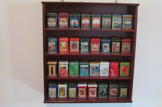 Image 1 of Verzameling van reclameblikken van metaal voor thee, planken