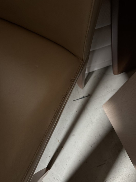 8 Poltrona Frau cream-colored design Dining chairs – Wood, Leather (photo 5 of 6)
