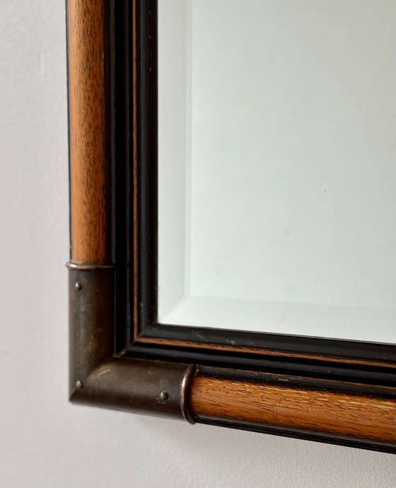 Image 1 of Vintage wandspiegel met afgeschuinde randen in campagnestijl.