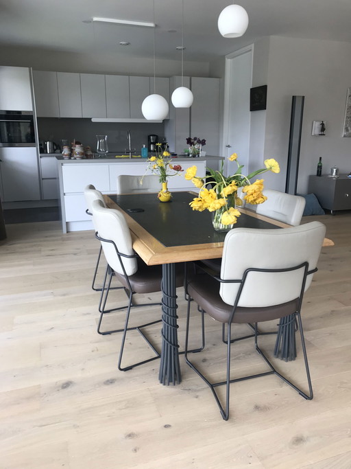 Design dining room table