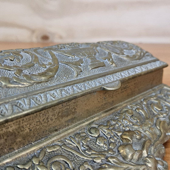 Vintage copper Neo-Renaissance / Art Nouveau stamp tray, Table accessories, Gold (photo 9 of 14)