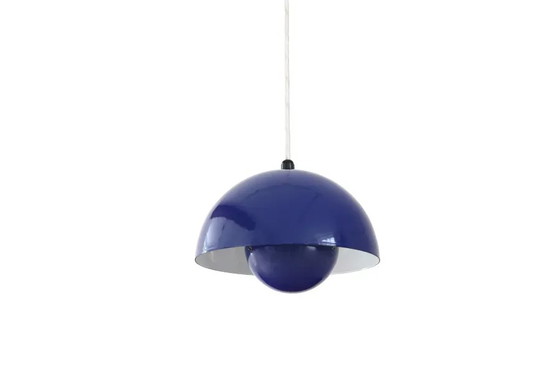 Blaue Verner Panton Blumentopf-Hängeleuchte aus dem Jahr 1970 – Louis Poulsen, Pendelleuchten, Metal, Vintage (photo 2 of 6)
