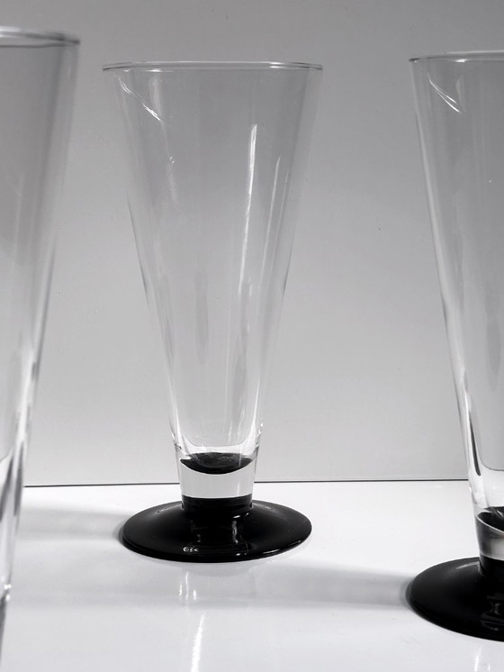 Image 1 of 4 verres à bière vintage Luminarc Noir Conique Coupe à glace Dessert Domino 80 Noir Coupe Art Déco Revival