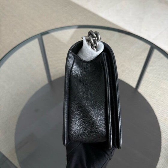 Image 1 of Borsa Chanel Boy New Medium - 28 cm in pelle trapuntata color caviale nera con finiture in argento rutenio Serie 28