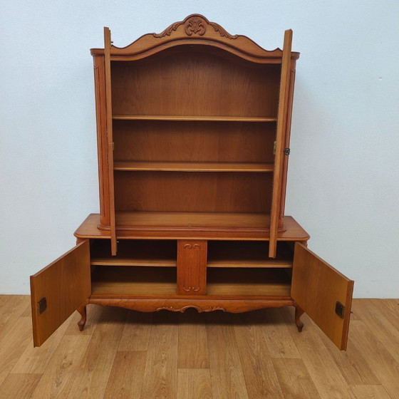 Image 1 of Vintage Queen Ann kast vitrinekast buffetkast servieskast