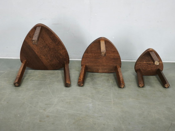 1960s Czechoslovak Mid-Century Solid Oak Nesting Tables, Set of Three – Side tables, Wood (photo 2 of 10)