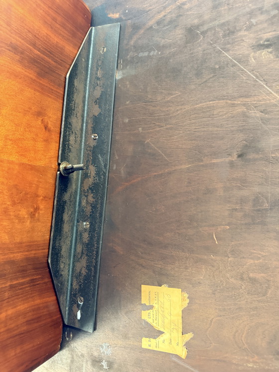 Image 1 of English Art Deco Style Dining Table – London  – Walnut Veneer