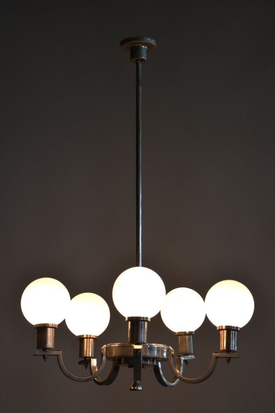 Gerestaureerde art-deco kroonluchter, nikkel, staal, opaalglas, Tsjechisch, jaren 1920 – Metal (photo 8 of 9)