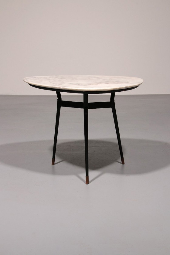 Image 1 of Elegante bijzettafel van marmer en messing – Chique kleine salontafel of bijzettafel