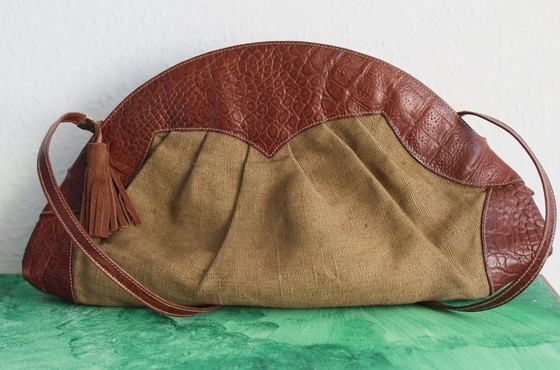 Image 1 of Sehr seltene Gianfranco Lotti Umhängetasche aus den 70er Jahren, Komposition aus Leder, Leinen, Perlen und Applikationen