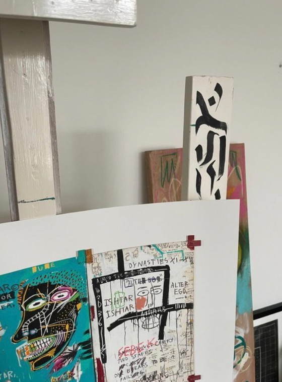 Image 1 of Jean-Michel Basquiat (1960–1988), Ishtar 1983, Gedruckt in Großbritannien. Lizenziert von Artestar New York.