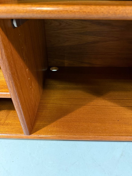 Image 1 of Mueble de TV con audio de teca Dyrlund sobre ruedas, años 60
