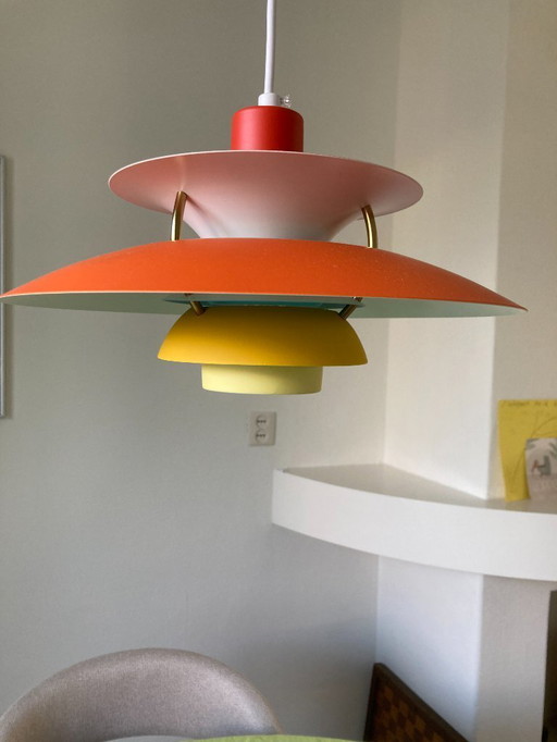 Lampada a sospensione moderna