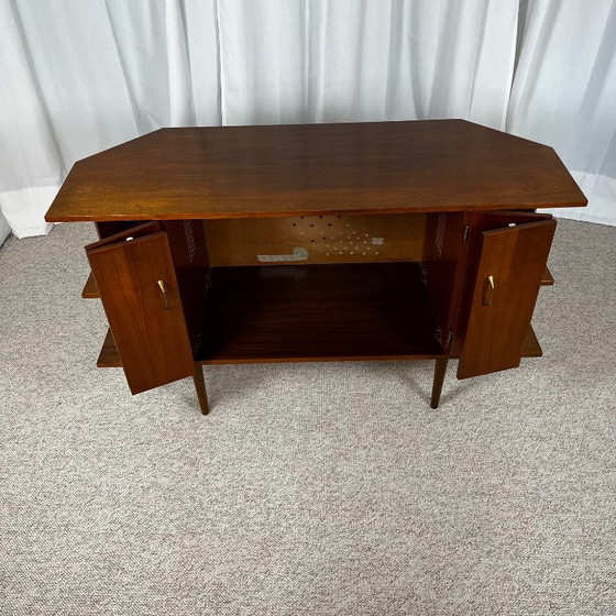 Lowboard aus Teakfurnier, 1960/70, Midcentury Modern – Highboards, Wood, Vintage (photo 6 of 17)