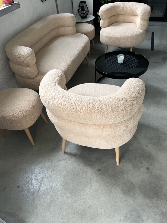 Image 1 of Beige, stoffen, vijfdelig salon met houten poten