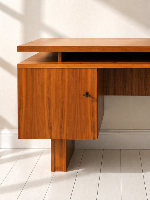 Vintage scandinavisch bureau