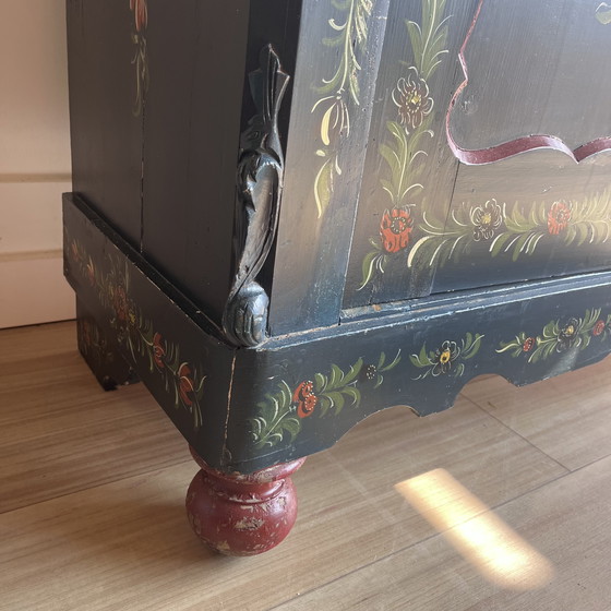 Image 1 of Antieke Biedermeier kast Hindelooper folklore schilderkunst