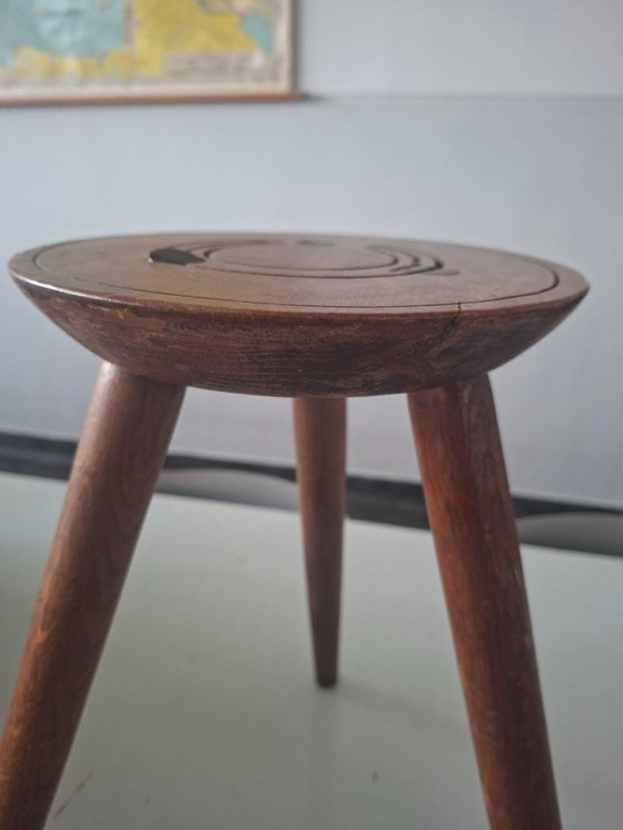 Image 1 of Tabouret trépied vintage milieu du siècle, table à plantes avec fer à cheval