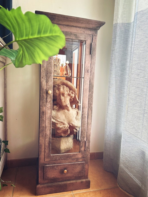 Antik-Stil, patinierte Vitrine – Wood (photo 4 of 14)