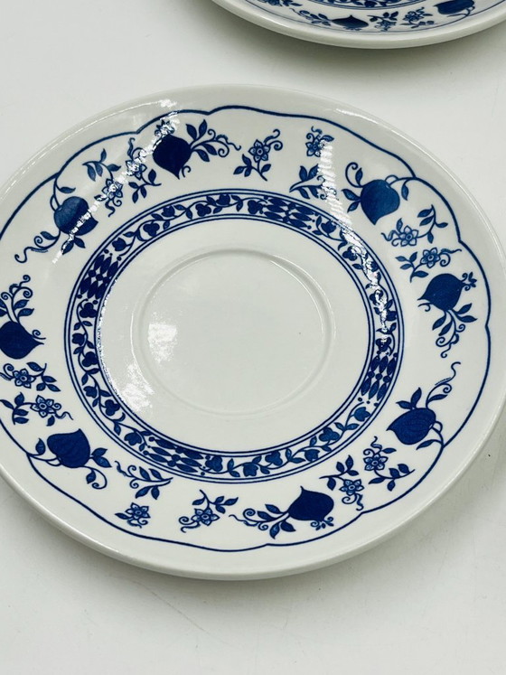 Image 1 of Set van 6 Biltons England kopjes en schotels, met blauwe uiendecoratie.