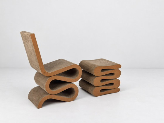 Sedia da camera Wiggle Easy Edges con sgabello di Frank Gehry per Vitra – Sedie da camera, Carta (photo 5 of 17)