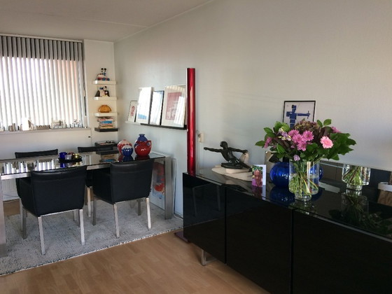 Image 1 of Credenza nera lucida