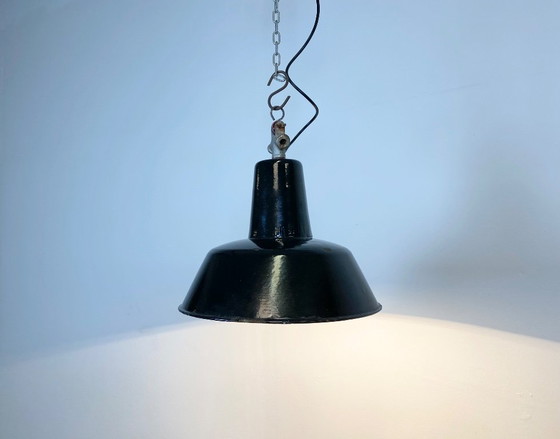 Image 1 of Lampada a sospensione industriale vintage in smalto nero, anni '30