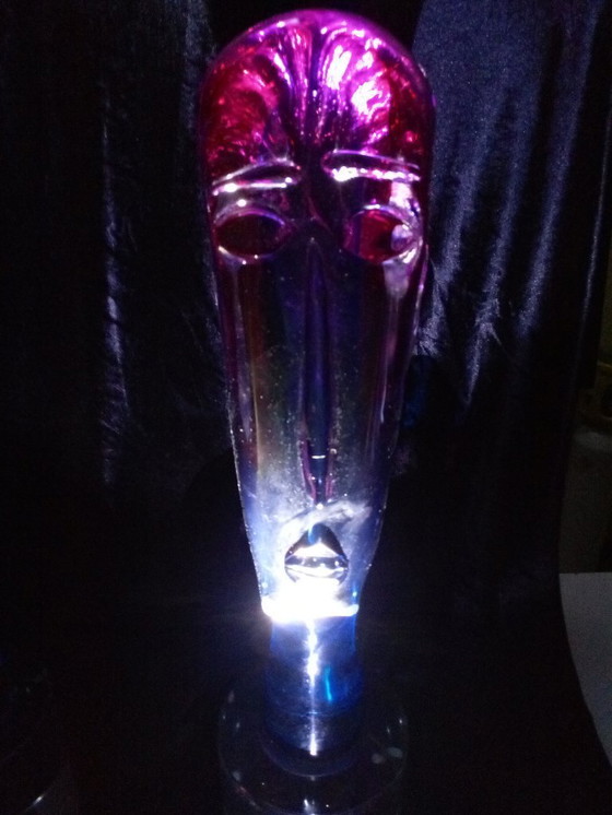 Image 1 of Murano glazen sculpturen brengen een eerbetoon aan Modigliani.